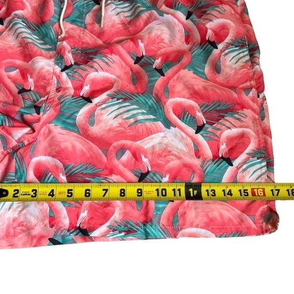 NWT Old Navy Mens 5” Swim Trunks Pink Flamingos Tropical Print Sz 3XL - Picture 8 of 16